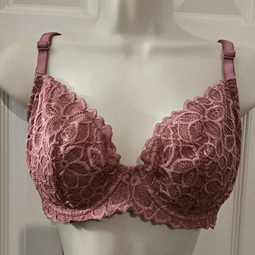 PINK Victoria's Secret Pink Lace Bra with Underwire and Adjustable Straps